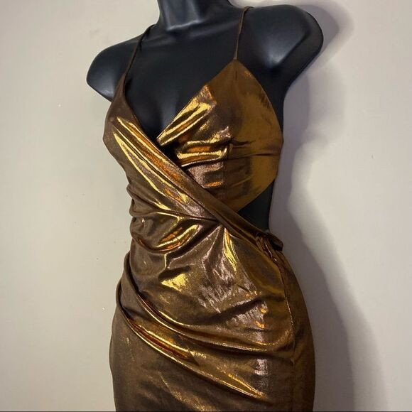 𝅺Sexy Bronze V Neck Sleeveless Body Con Scrunched Side Mini Dress metallic - Picture 5 of 10